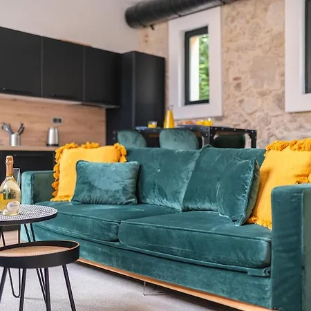 Designer Loft Near Monaco * Beausoleil