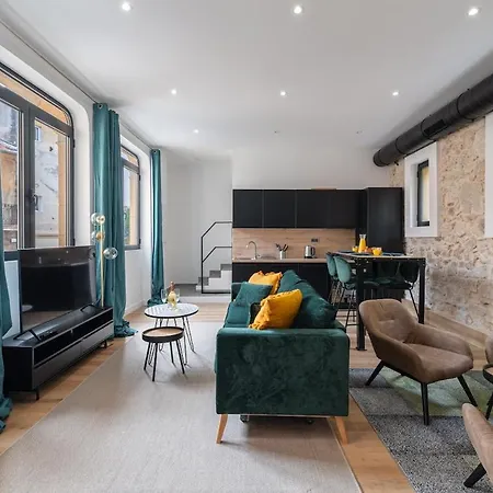 Designer Loft Near Monaco Appartamento