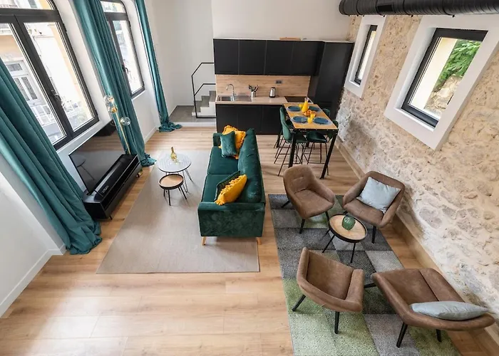 Designer Loft Near Monaco *